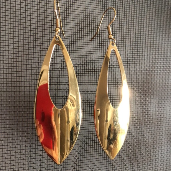 Elongated geometric gold tone dangles. Ed Force (China) pierced/fishhooks GUC - Picture 9 of 9